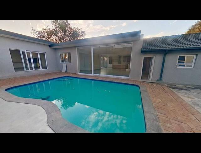 5 BEDROOM HOUSE FOR SALE IN WIERDA PARK